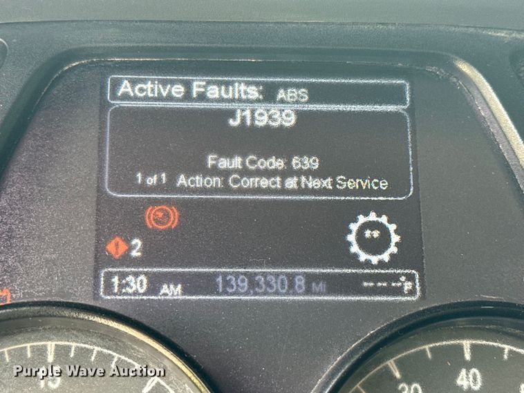 image for item ED5818 2019 Peterbilt 567 dump truck