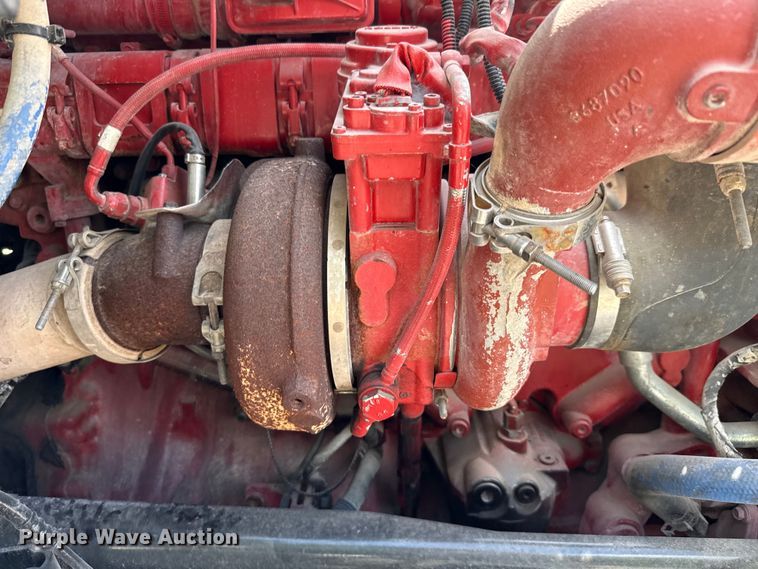 image for item ED5818 2019 Peterbilt 567 dump truck