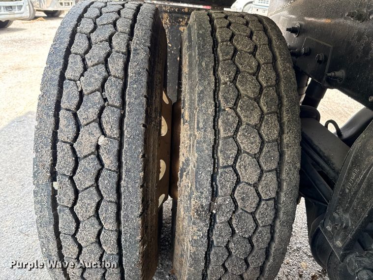 image for item ED5818 2019 Peterbilt 567 dump truck