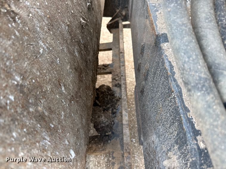 image for item ED5881 2019 Wacker Neuson RC70 single drum vibratory roller