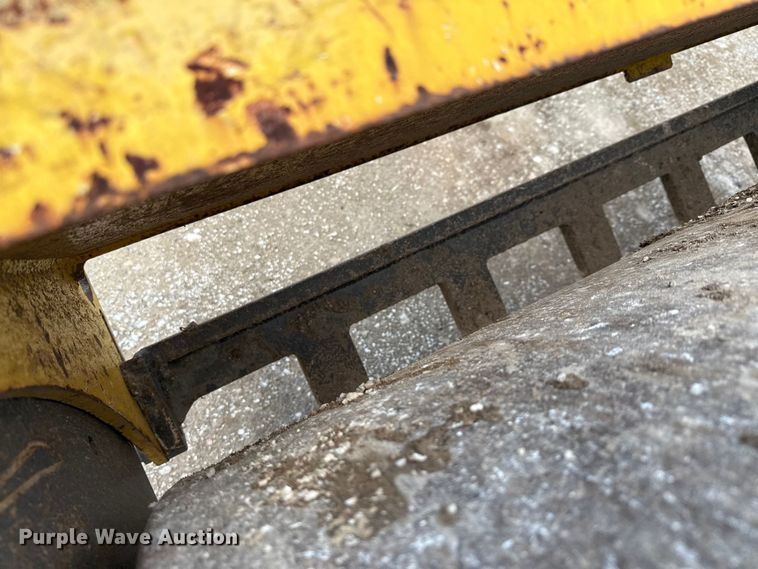 image for item ED5881 2019 Wacker Neuson RC70 single drum vibratory roller