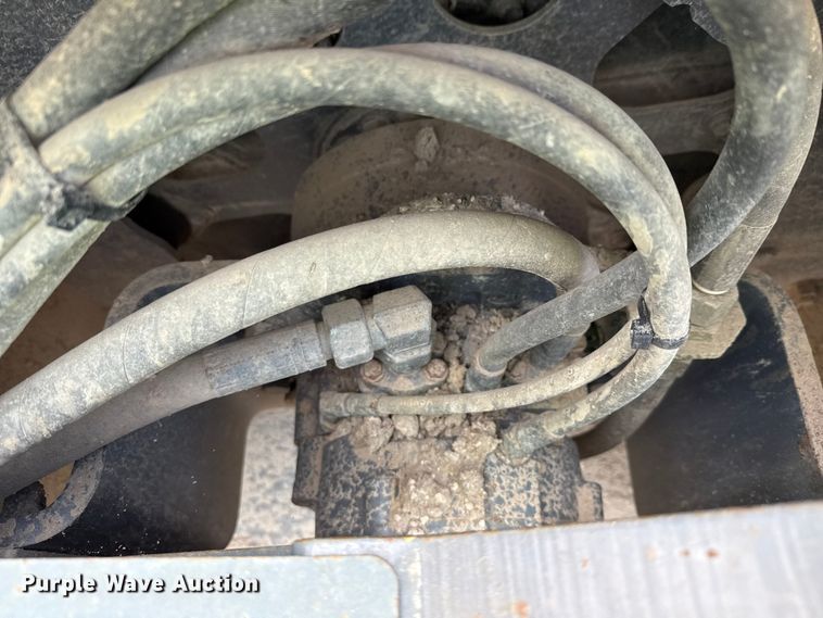 image for item ED5881 2019 Wacker Neuson RC70 single drum vibratory roller