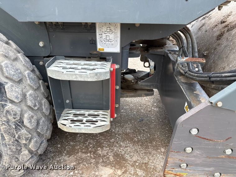 image for item ED5881 2019 Wacker Neuson RC70 single drum vibratory roller