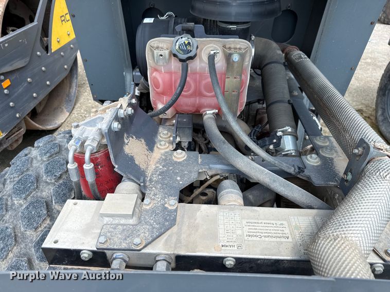 image for item ED5881 2019 Wacker Neuson RC70 single drum vibratory roller