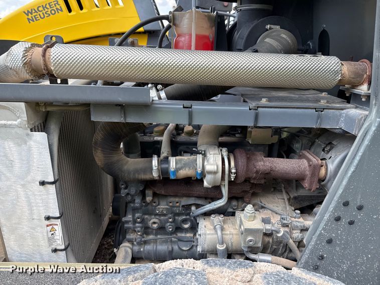 image for item ED5881 2019 Wacker Neuson RC70 single drum vibratory roller