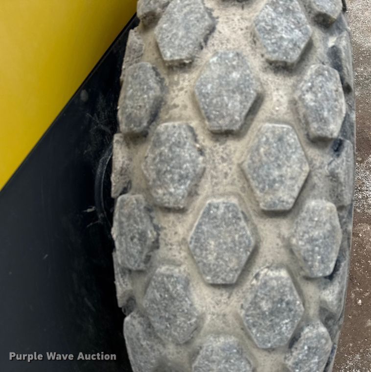 image for item ED5881 2019 Wacker Neuson RC70 single drum vibratory roller