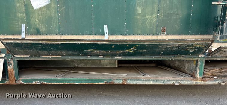 image for item EE3998 1994 Kentucky Manufacturing Company dry van trailer