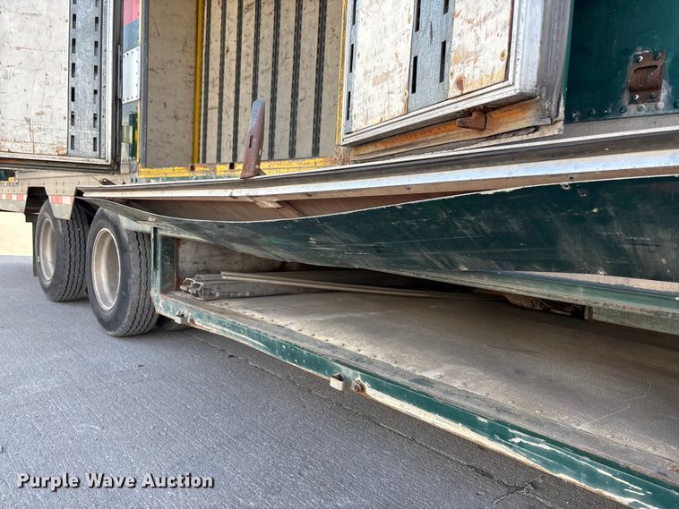 image for item EE3998 1994 Kentucky Manufacturing Company dry van trailer