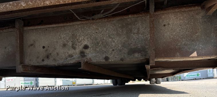 image for item EE3998 1994 Kentucky Manufacturing Company dry van trailer