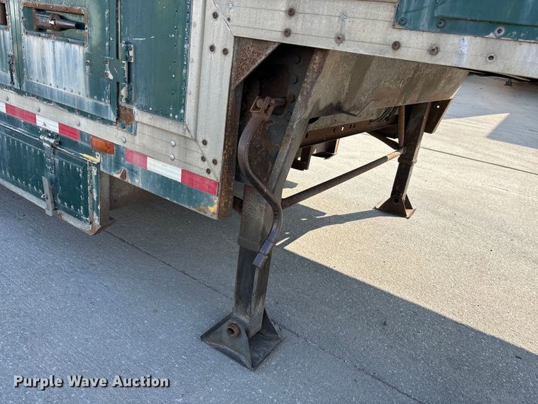 image for item EE3998 1994 Kentucky Manufacturing Company dry van trailer