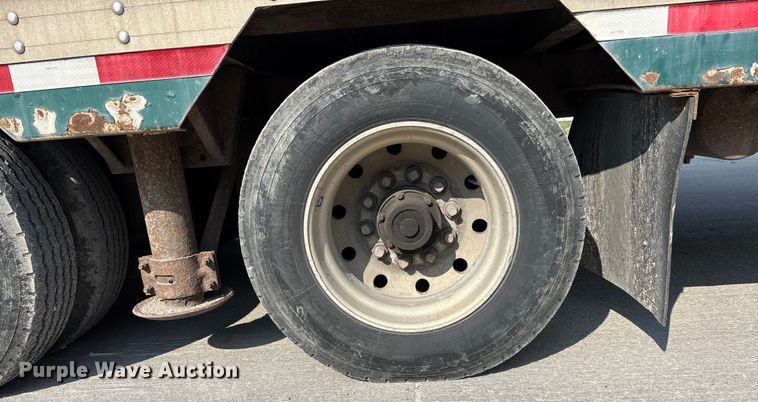 image for item EE3998 1994 Kentucky Manufacturing Company dry van trailer