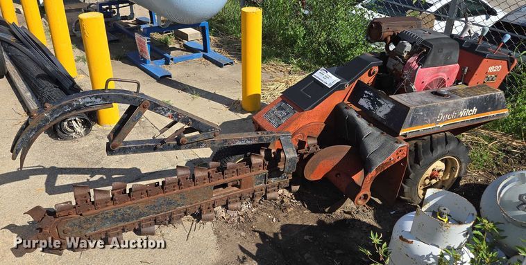image for item EF1789 Ditch Witch  1820H walk-behind trencher