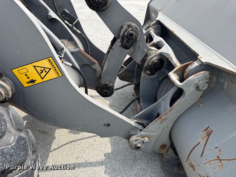 image for item EF2121 2012 Volvo L90F wheel loader