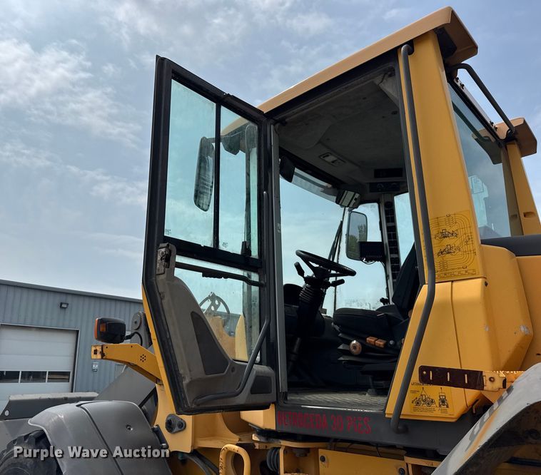 image for item EF2121 2012 Volvo L90F wheel loader