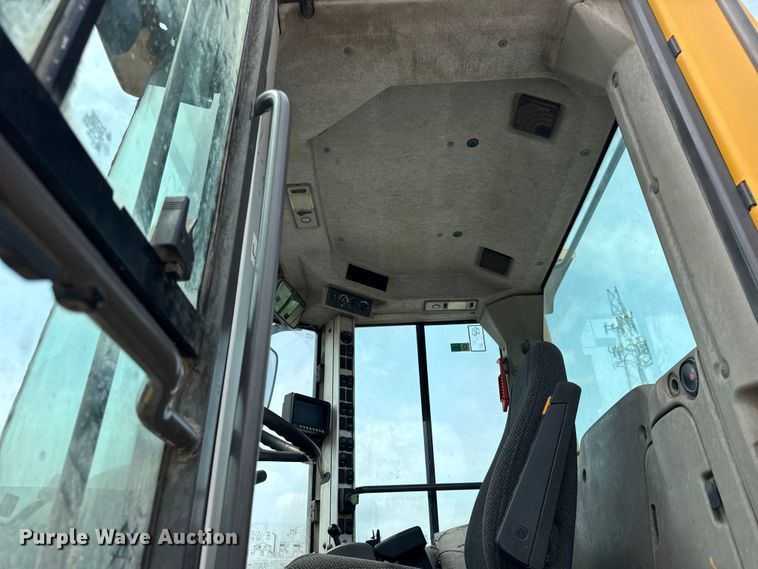 image for item EF2121 2012 Volvo L90F wheel loader