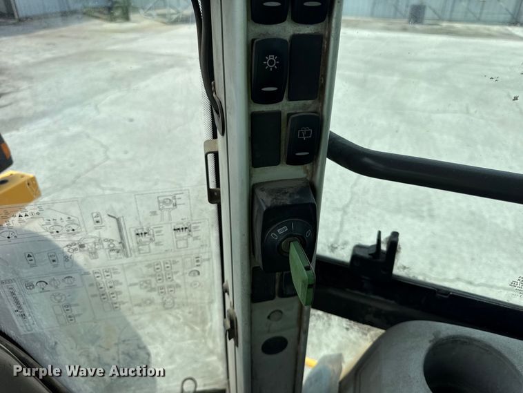 image for item EF2121 2012 Volvo L90F wheel loader