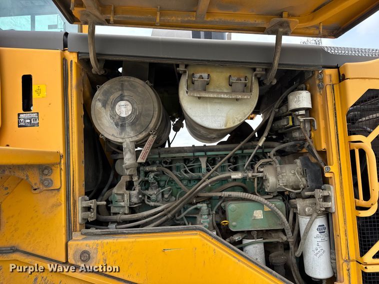 image for item EF2121 2012 Volvo L90F wheel loader