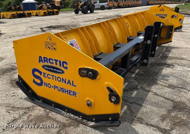 image for item EF2122 Arctic 17HD wheel loader snow pusher