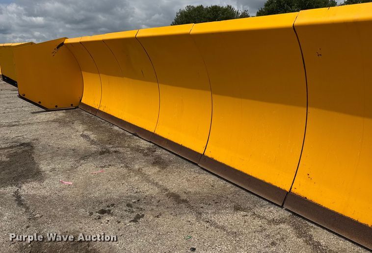 image for item EF2122 Arctic 17HD wheel loader snow pusher