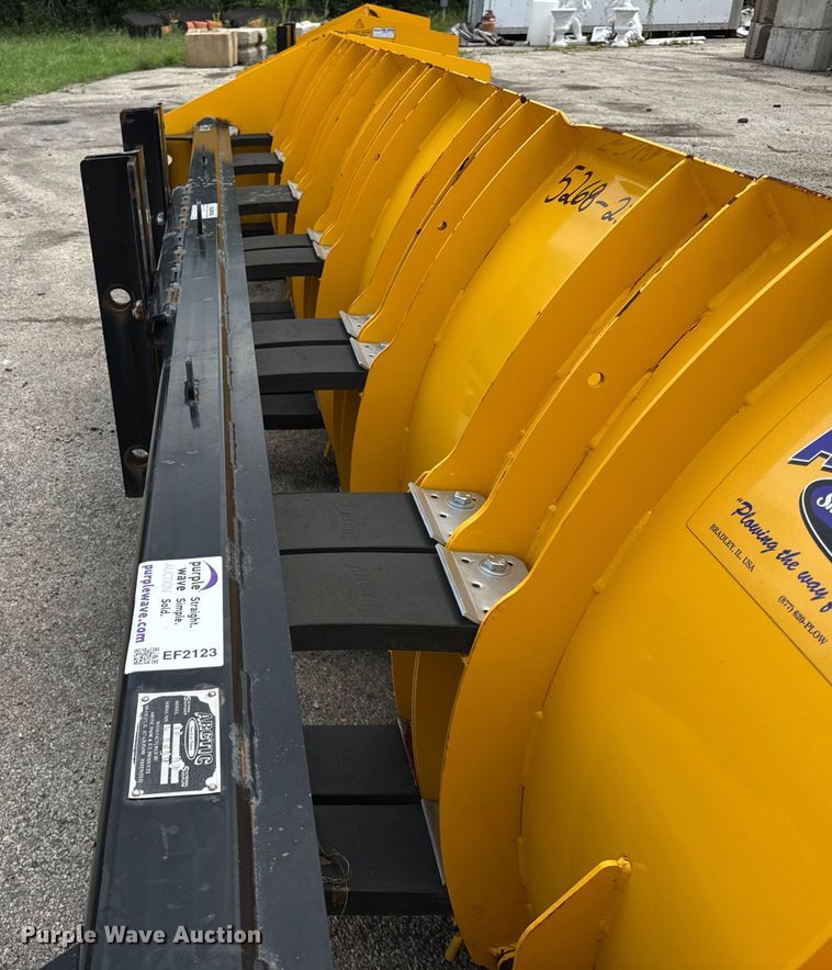 image for item EF2123 Arctic 17HD wheel loader snow pusher