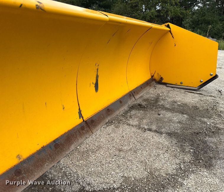 image for item EF2124 Arctic LD10.5 skid steer snow pusher