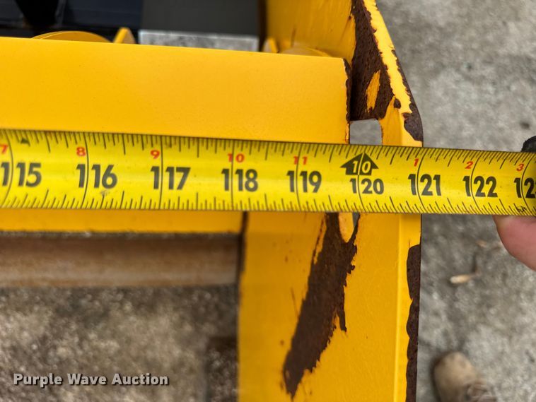 image for item EF2125 Arctic LD10.5 skid steer snow pusher