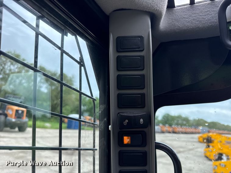 image for item EF2129 2023 Case SV280B skid steer loader