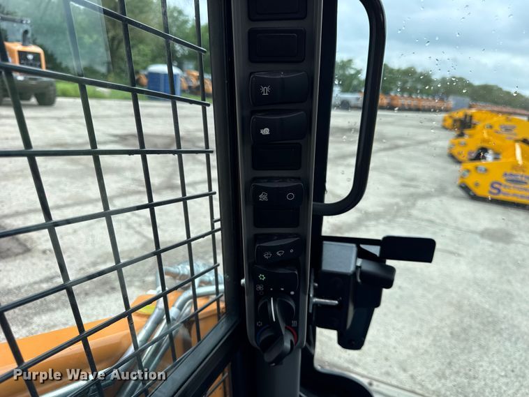 image for item EF2129 2023 Case SV280B skid steer loader