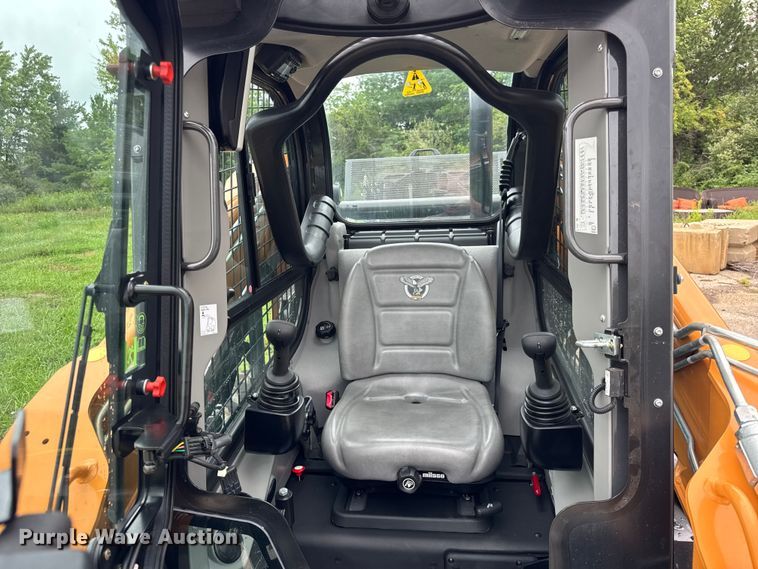 image for item EF2130 2023 Case SV280B skid steer loader