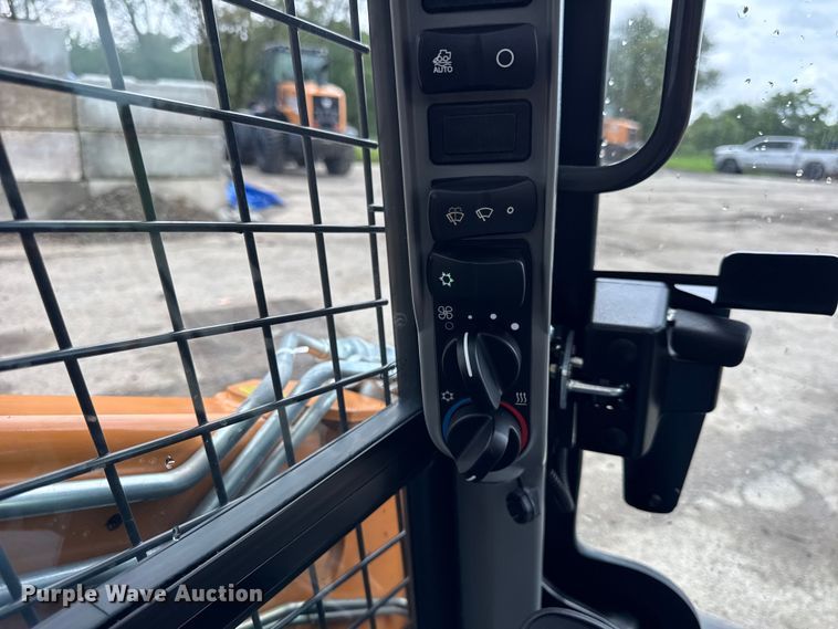 image for item EF2131 2023 Case SV280B skid steer loader