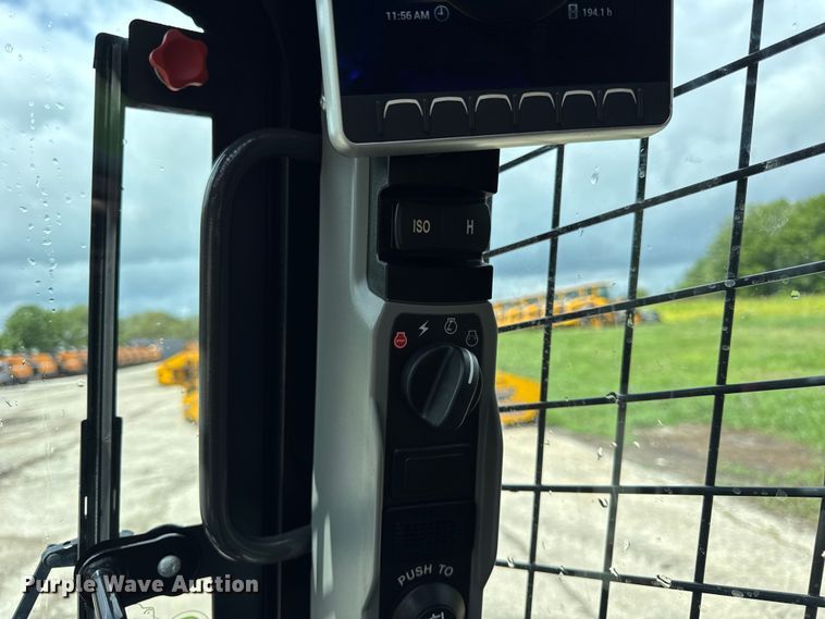 image for item EF2132 2023 Case SV280B skid steer loader