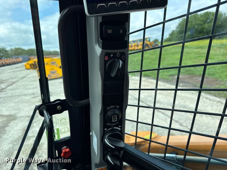 image for item EF2133 2023 Case SV280B skid steer loader