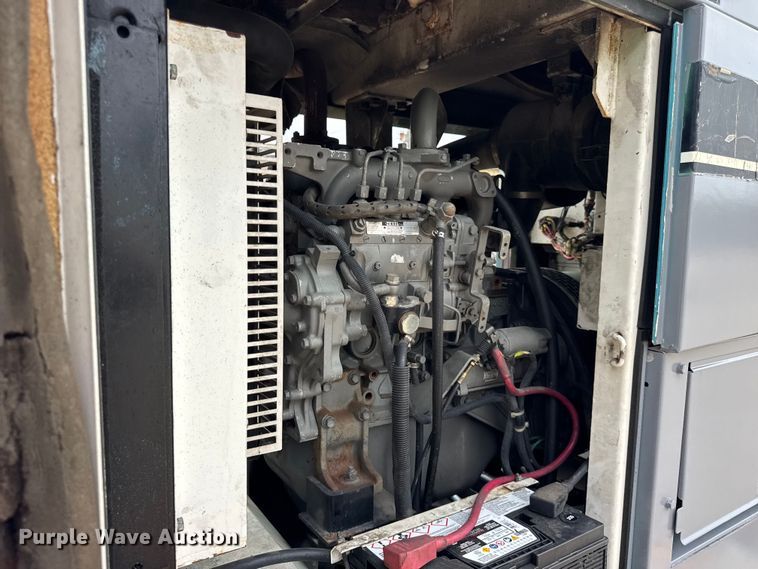 image for item EF2135 Whisperwatt DCA-45SSIU3 generator