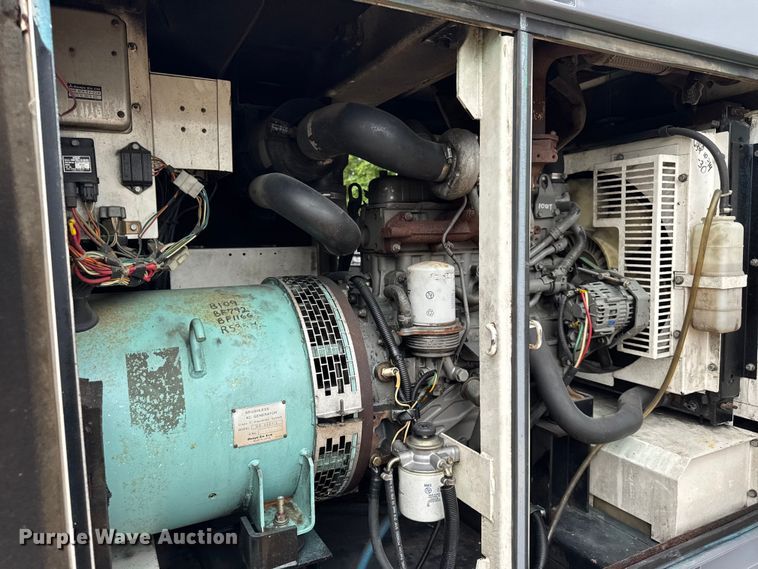 image for item EF2135 Whisperwatt DCA-45SSIU3 generator
