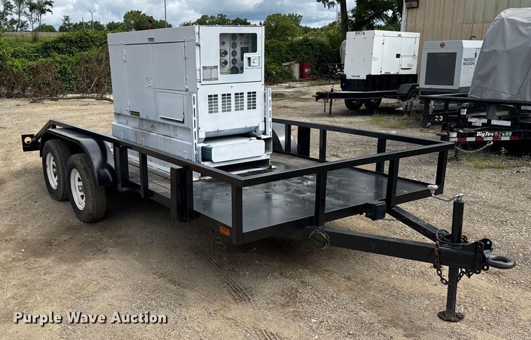 image for item EF2136 Whisperwatt DCA-25SSIU generator