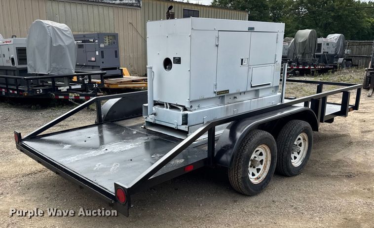 image for item EF2136 Whisperwatt DCA-25SSIU generator