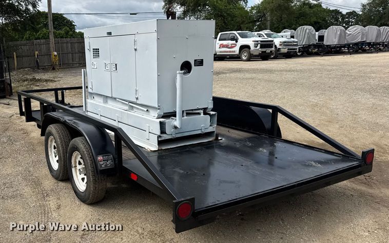 image for item EF2136 Whisperwatt DCA-25SSIU generator