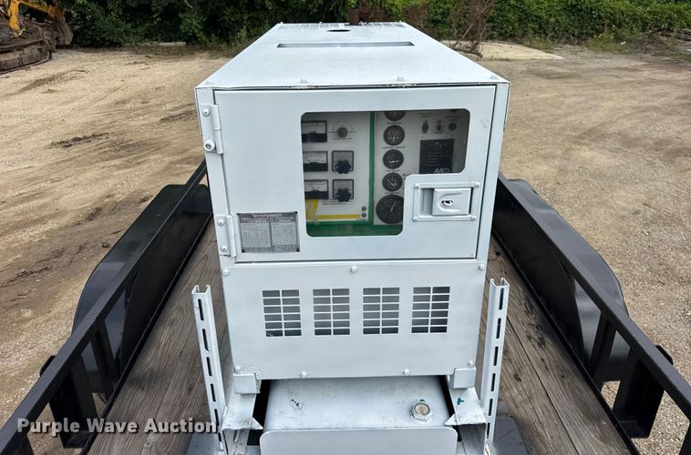 image for item EF2136 Whisperwatt DCA-25SSIU generator