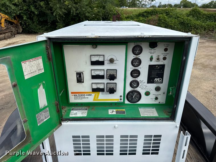 image for item EF2136 Whisperwatt DCA-25SSIU generator