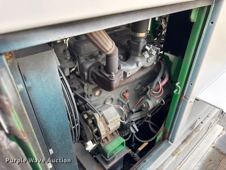 image for item EF2136 Whisperwatt DCA-25SSIU generator