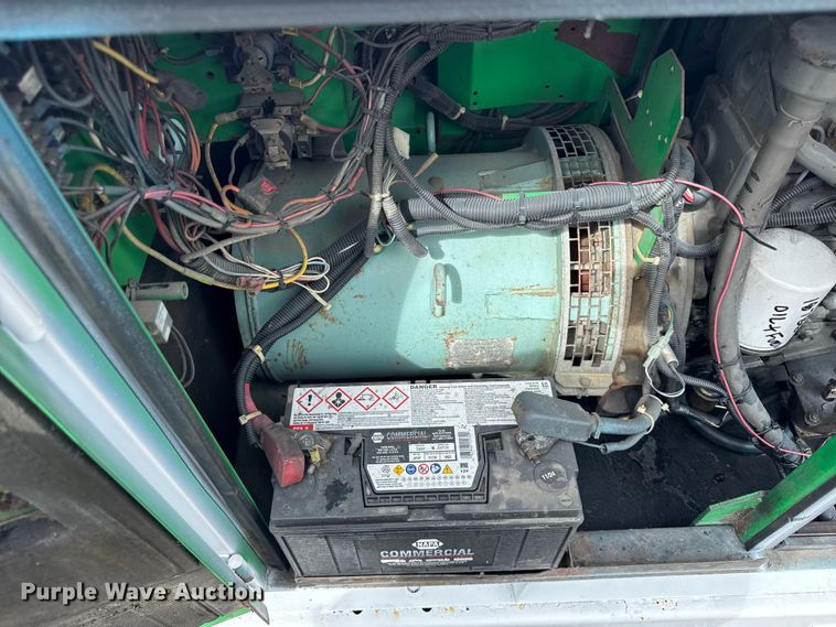 image for item EF2136 Whisperwatt DCA-25SSIU generator