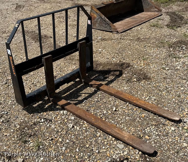 image for item EF2140 Tomahawk skid steer forks