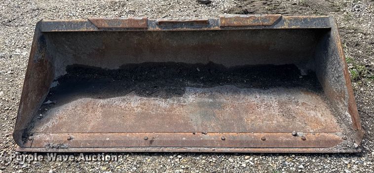 image for item EF2141 CNH skid steer bucket