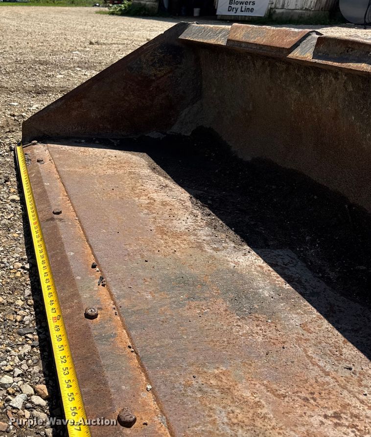 image for item EF2141 CNH skid steer bucket