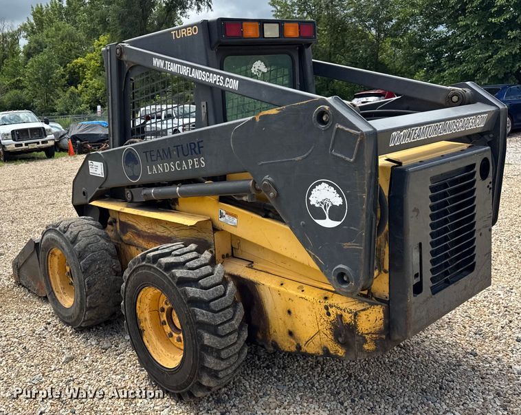 image for item EF2142 2003 New Holland LS180 skid steer loader
