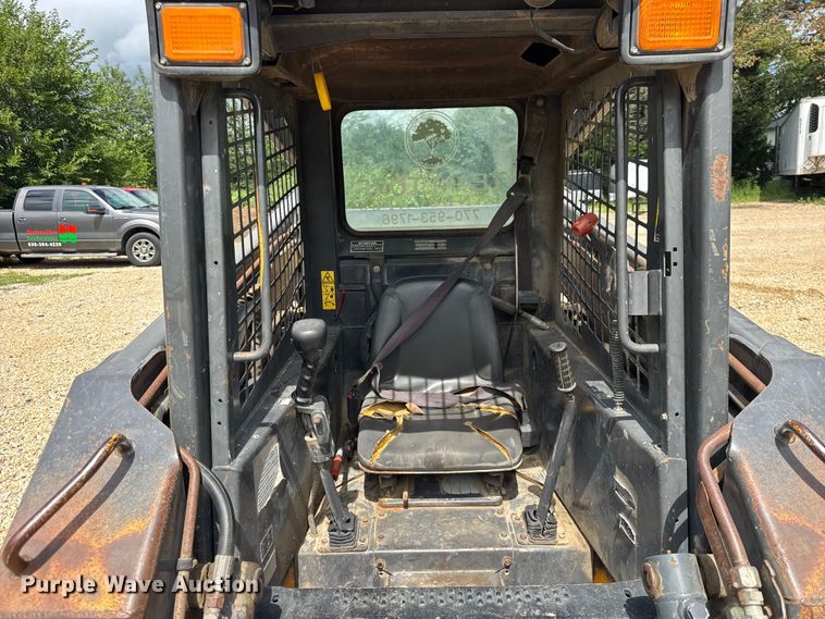 image for item EF2142 2003 New Holland LS180 skid steer loader
