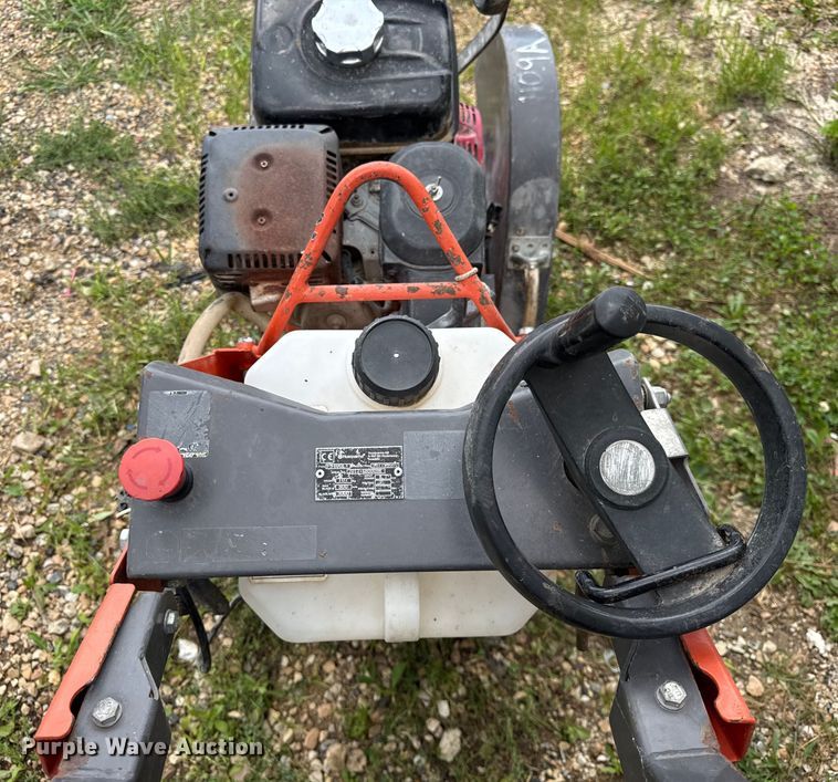 image for item EF2143 2017 Husqvarna FS400LV concrete saw