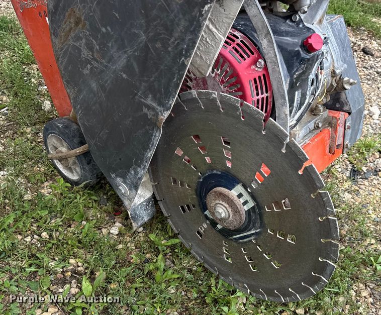 image for item EF2143 2017 Husqvarna FS400LV concrete saw