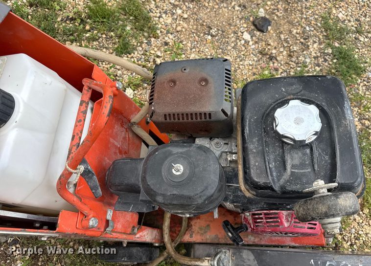 image for item EF2143 2017 Husqvarna FS400LV concrete saw