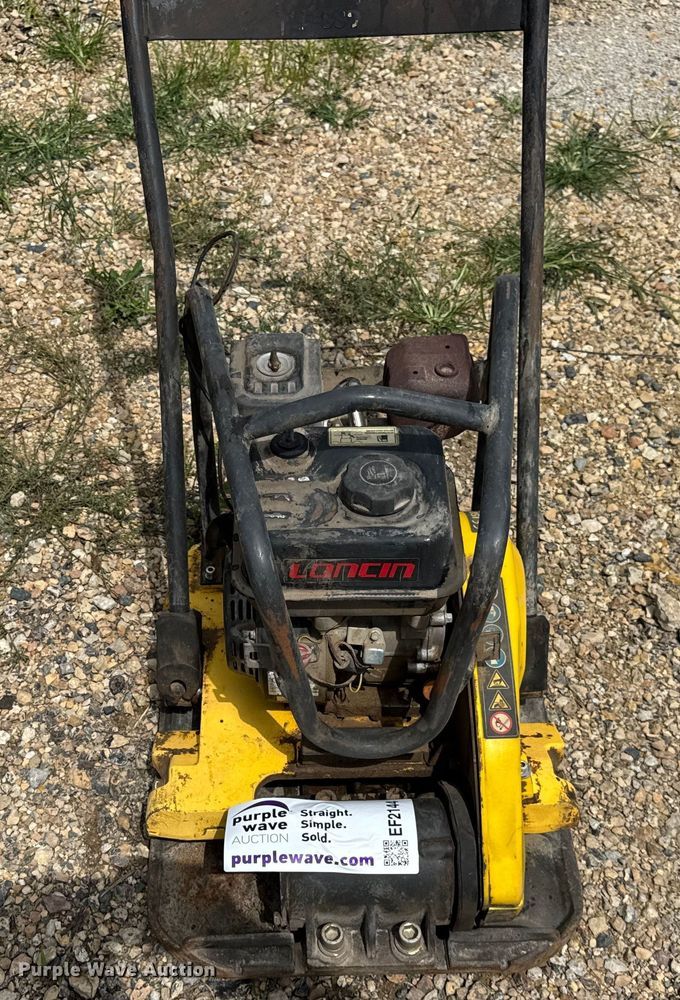 image for item EF2144 Mustang LF88D plate compactor